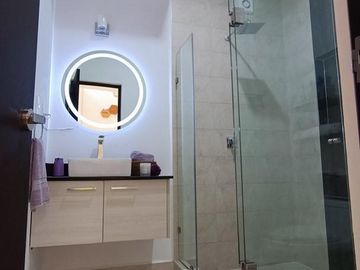 CASA CON JARDIN EN RESIDENCIAL PRIVADO CON CASA CLUB