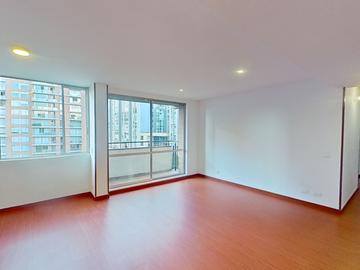 SE VENDE APARTAMENTO EN GRATAMIRA