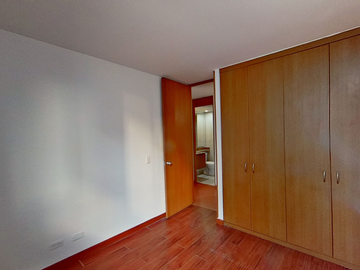 SE VENDE APARTAMENTO EN GRATAMIRA