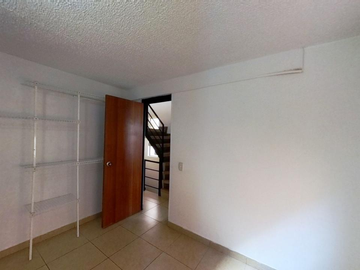 SE VENDE CASA EN CANTALEJO