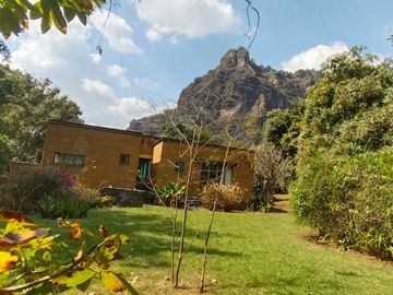 CASA EN VENTA EN PUEBLO MISTICO  AMATLAN DE QUETZALCOATL, TEPOZTLAN MORELOS $10,900,000.00