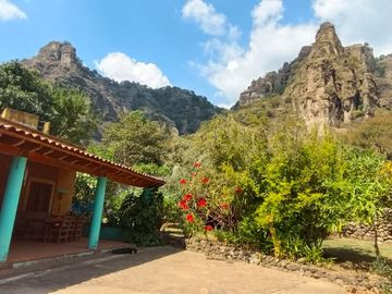 CASA EN VENTA EN PUEBLO MISTICO  AMATLAN DE QUETZALCOATL, TEPOZTLAN MORELOS $10,900,000.00