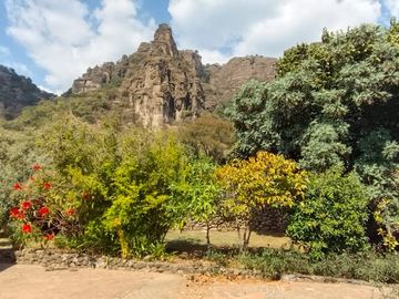 CASA EN VENTA EN PUEBLO MISTICO  AMATLAN DE QUETZALCOATL, TEPOZTLAN MORELOS $10,900,000.00