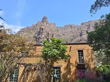CASA EN VENTA EN PUEBLO MISTICO  AMATLAN DE QUETZALCOATL, TEPOZTLAN MORELOS $10,900,000.00