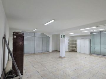 LOCAL COMERCIAL EN VENTA 160 M2 URB. STA RAQUEL - LA MOLINA
