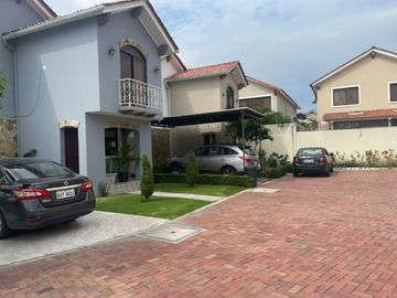 Venta de Casa en Terranostra impecable
