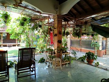 Rumah siap huni design classic furnished di Kerten Solo Jawa tengah