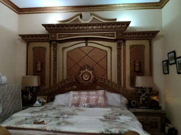 Rumah siap huni design classic furnished di Kerten Solo Jawa tengah