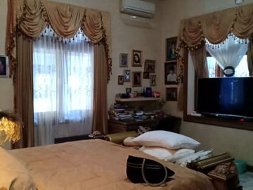 Rumah siap huni design classic furnished di Kerten Solo Jawa tengah