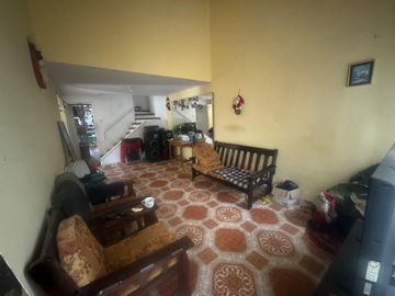 VENTA DE HERMOSA CASA Y NEGOCIO EN SANTIAGO DE SURCO