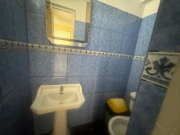 VENTA DE HERMOSA CASA Y NEGOCIO EN SANTIAGO DE SURCO