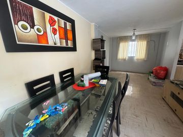 VENTA DE HERMOSA CASA Y NEGOCIO EN SANTIAGO DE SURCO