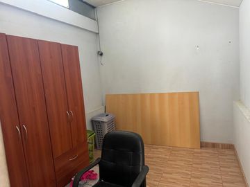 VENTA DE HERMOSA CASA Y NEGOCIO EN SANTIAGO DE SURCO