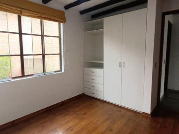ACOGEDORA CASA DE CAMPO, EXCELENTE UBICACIÓN EN PLENO VALLE SAGRADO DE PACHACÁMAC..