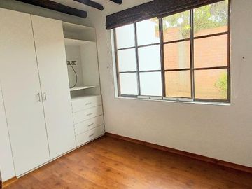 ACOGEDORA CASA DE CAMPO, EXCELENTE UBICACIÓN EN PLENO VALLE SAGRADO DE PACHACÁMAC..
