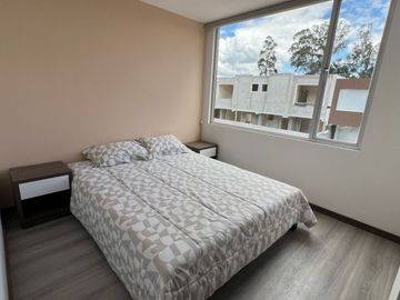 HERMOSA CASA A ESTRENAR CONOCOTO VALLE DE LOS CHILLOS– CRÉDITO VIP