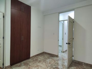 VENTA DEPARTAMENTO 1ER PISO CON COCHERA SAN JUAN DE MIRAFLORES ZONA K