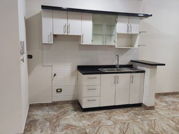 VENTA DEPARTAMENTO 1ER PISO CON COCHERA SAN JUAN DE MIRAFLORES ZONA K