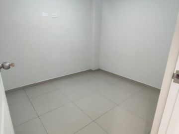 VENTA DEPARTAMENTO 4to  PISO VISTA CALLE  SAN JUAN DE MIRAFLORES