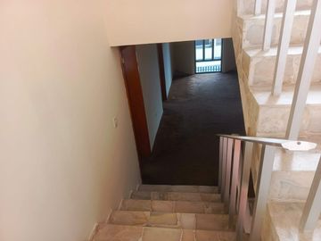 CASA INDEPENDIENTE EN VENTA EN SAN ANTONIO. AMBATO