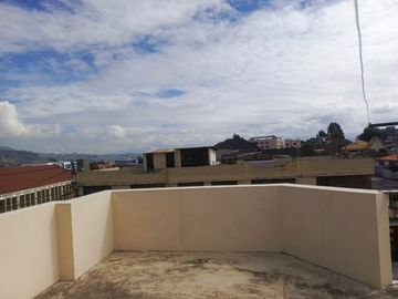 CASA INDEPENDIENTE EN VENTA EN SAN ANTONIO. AMBATO