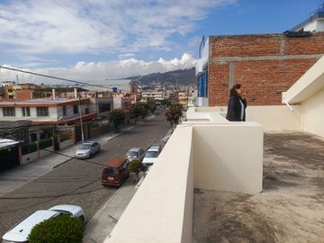 CASA INDEPENDIENTE EN VENTA EN SAN ANTONIO. AMBATO