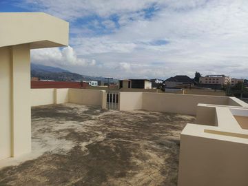 CASA INDEPENDIENTE EN VENTA EN SAN ANTONIO. AMBATO