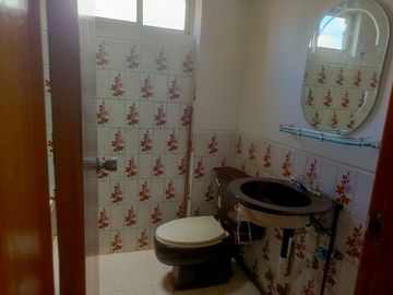 CASA INDEPENDIENTE EN VENTA EN SAN ANTONIO. AMBATO