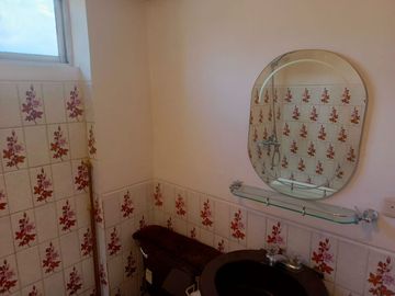 CASA INDEPENDIENTE EN VENTA EN SAN ANTONIO. AMBATO