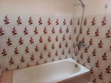 CASA INDEPENDIENTE EN VENTA EN SAN ANTONIO. AMBATO