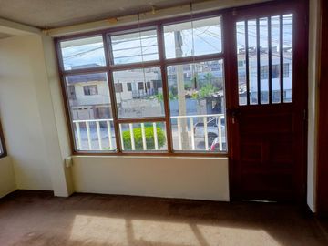 CASA INDEPENDIENTE EN VENTA EN SAN ANTONIO. AMBATO