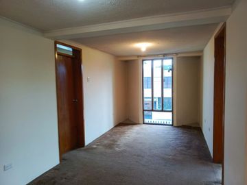 CASA INDEPENDIENTE EN VENTA EN SAN ANTONIO. AMBATO