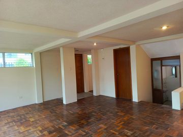 CASA INDEPENDIENTE EN VENTA EN SAN ANTONIO. AMBATO