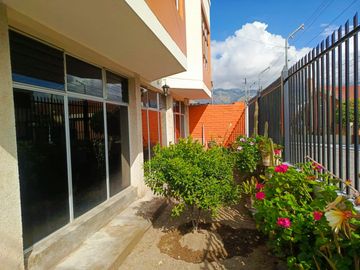 CASA INDEPENDIENTE EN VENTA EN SAN ANTONIO. AMBATO