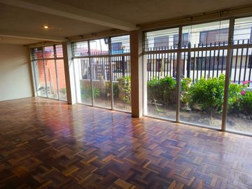 CASA INDEPENDIENTE EN VENTA EN SAN ANTONIO. AMBATO