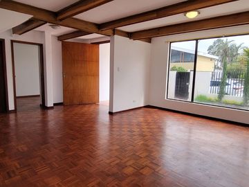 vendo casa en Miravalle 2