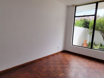 vendo casa en Miravalle 2