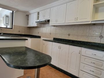 vendo casa en Miravalle 2