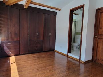 vendo casa en Miravalle 2