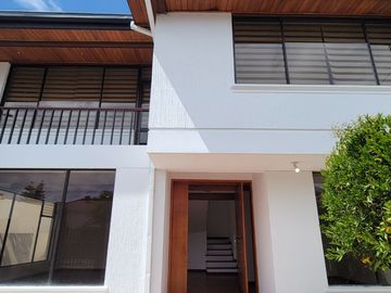 vendo casa en Miravalle 2