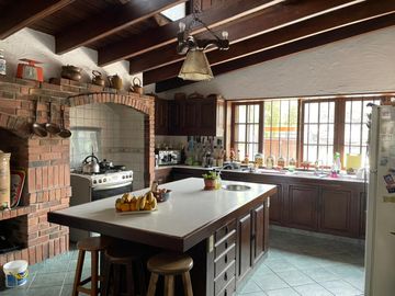 Venta de Linda Casa estilo Campestre en zona segura en Laguna Grande , La Molina