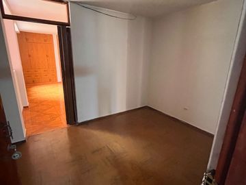 SE VENDE CASA EN LA MEJOR ZONA DE LOS OLIVOS