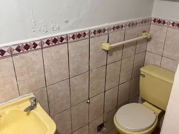 SE VENDE CASA EN LA MEJOR ZONA DE LOS OLIVOS
