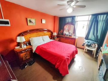 SE VENDE CASA EN LA MEJOR ZONA DE LOS OLIVOS