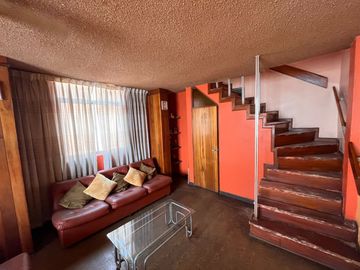 SE VENDE CASA EN LA MEJOR ZONA DE LOS OLIVOS
