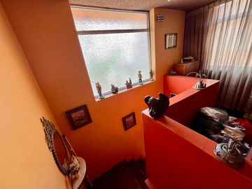 SE VENDE CASA EN LA MEJOR ZONA DE LOS OLIVOS