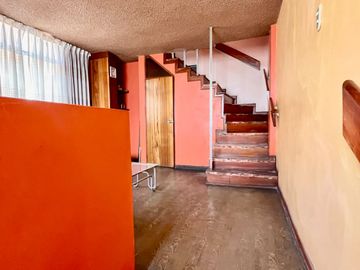 SE VENDE CASA EN LA MEJOR ZONA DE LOS OLIVOS