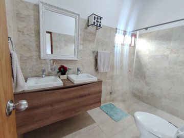 Venta de hermosa finca en Rionegro, vereda la laja
