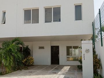 PLAYA DEL CARMEN EL CANTIL 3 RECAMARAS EN VENTA