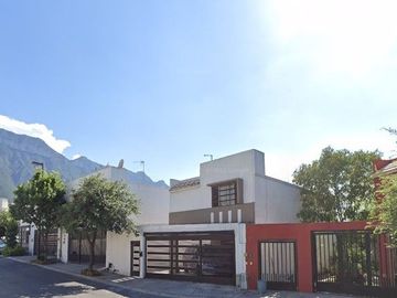 Casa, remate Banacario, Cumbres de Madeira Monterrey, Nuevo Leon.